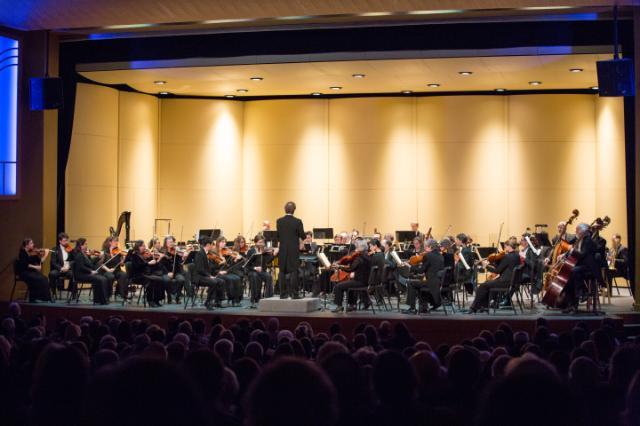 The Richmond Sympony Orchestra, led by conductor Steven Smith, will return to Longwood for a concert in April.